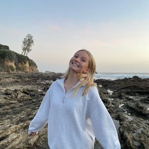 Meet your Posher, Ava